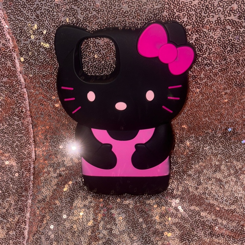 Hello Kitty Black and Pink Bow 14plus Phone Case